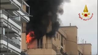 incendio-in-un-appartamento-di-salerno-palazzina-evacuata