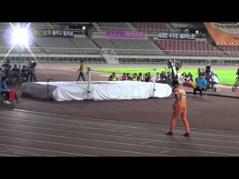 20130903 EXO TAO High Jump @ Idol Sports Athletics Championships