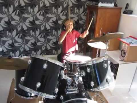 Oscar 61/2 years old on drums