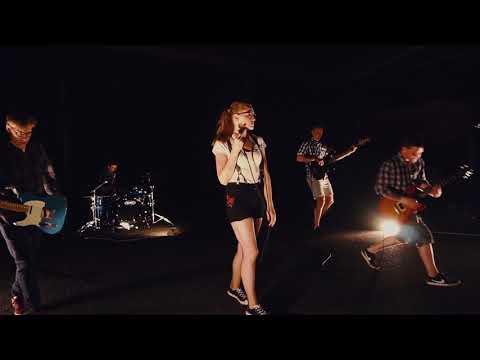 ŠAMAT - Mrhaj čas (Oficiální videoklip)