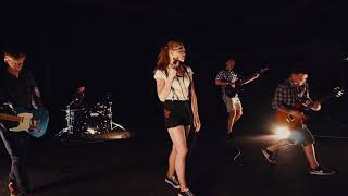 Video ŠAMAT - Mrhaj čas (Oficiální videoklip)