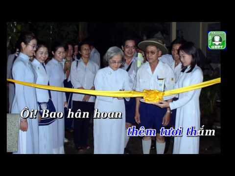 Thể hiện bởi Tốp ca