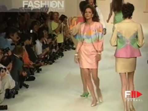 "Valentino" Spring Summer 1991 Paris 2 of 3 pret a porter woman by FashionChannel