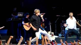 Round Of Applause - Cody Simpson LIVE