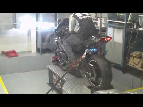 Gsxr dyno run. M4 exhaust, Power commander, BMC filter 165