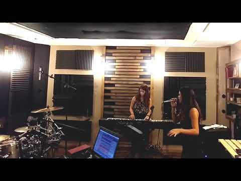 Fallin Keys (Alicia Keys tribute band) - 28 thousand days (live in studio)