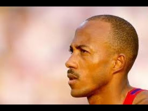 Frankie  Fredericks   vs   Mike  Johnson 200m ( Stockholm 93 ).