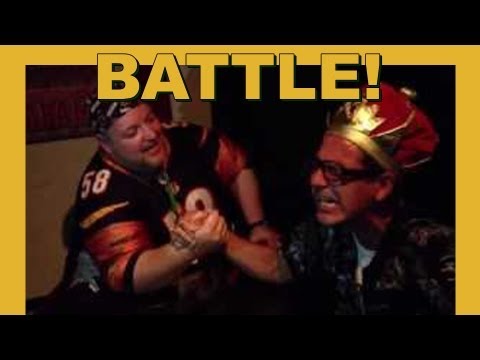 2013 Tokyo JVLOG YouTube party - MULLY and Victor arm wrestling