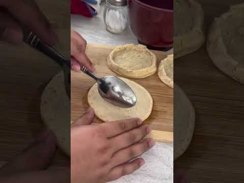 Homemade sopes for the win 🤤 #sopes #shortvideo #trending #foodie #fyp