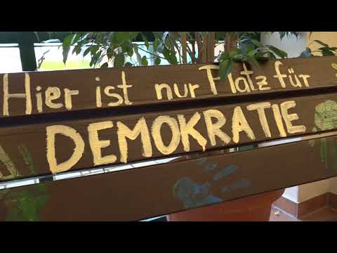 Hoyerswerda: Demokratiebank jetzt bei Ihnen aufstellen - LAUSITZWELLE