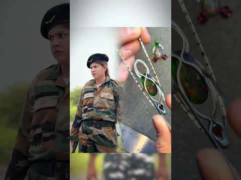 A disguised man came to the border during a debate between soldiers 🇮🇳😱 #army #shorts #trending #