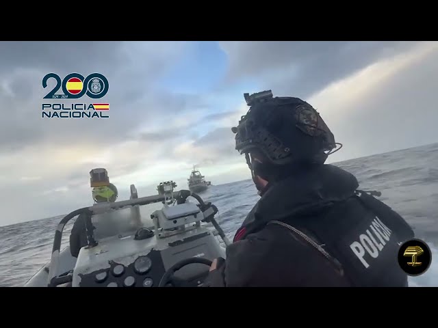 Interceptado en aguas del Atlántico un buque mercante con 10 toneladas de cocaína