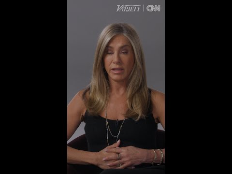 Lisa Kudrow's son would confuse her with Jennifer Aniston on 'Friends' set