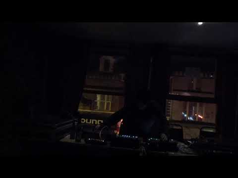 Live set 08.12.18 @Little Robots