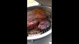 preview picture of video 'Beef Brisket From Huntspoint.com and The Big Green Egg'