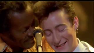 Chuck Berry &amp; Julian Lennon - Johnny B Goode (1986)