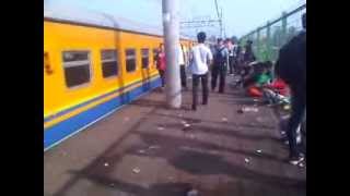 preview picture of video 'Demoisasi Keretasisasi Stasiun Daru [23-09-2013] Mengakibatkan Labil Ekonomi'