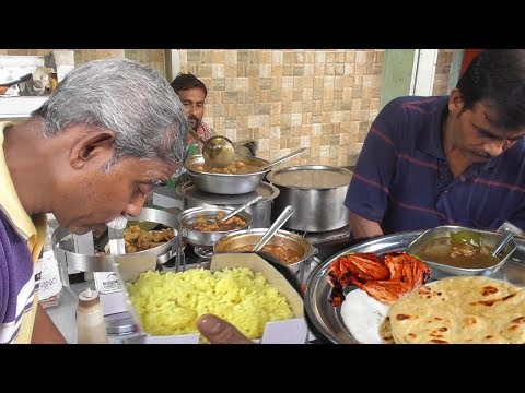 Most Busy Shop Kolkata Decres Lane | People Enjoying Food at Lunch Time | Street Food Loves You Video