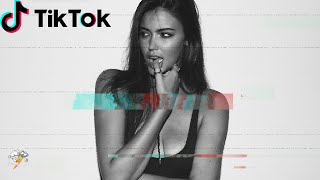 Download lagu London Bridge x Give It To Me (MrDeepSound TikTok Sped Up Extended Mashup) mp3 Download lagu London Bridge x Give It To Me (MrDeepSound TikTok Sped Up Extended Mashup) mp3