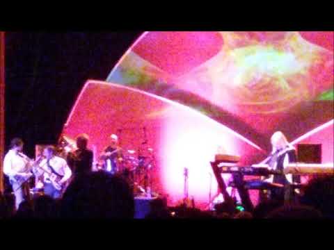 Yes Solo: 11/13/02 - MHz Presents Steve Howe - The Little Galliard