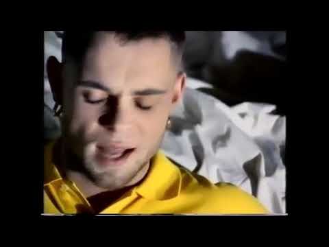 Brian Harvey with the WINGS & the EYE