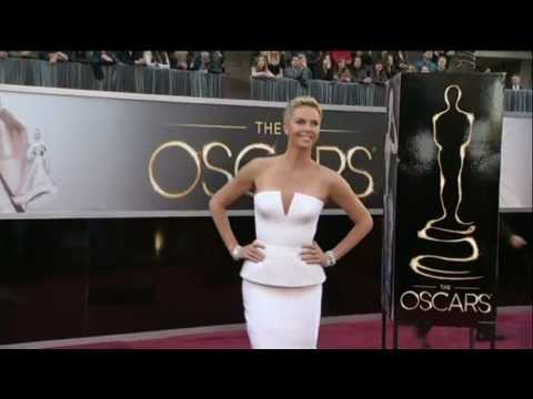 download lagu mp3 mp4 Charlize Theron Vestido Oscar 2016, download lagu Charlize Theron Vestido Oscar 2016 gratis, unduh video klip Charlize Theron Vestido Oscar 2016
