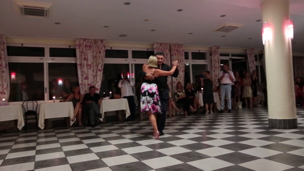 Video Vacanze Tango Tangholidays . Ricardo Gallo y Carla M.Paz – ISCHIA 2017 (milonga)