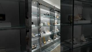 Download lagu Exclusive invite to Tom Ford Fashion Store opening at Paragon on 17.01.2025 # #tomford mp3