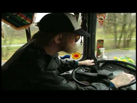 Lasse Kongo - Somnar vid ratten (Robert Gustafsson)