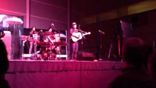 Sleeping at Last sings Needle and Thread
