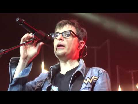 Weezer Africa Toto Cover Live In The Woodlands Houston Texas