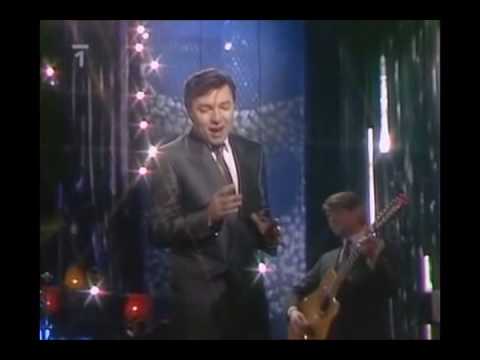 KAREL GOTT Hrátky s láskou [Emmanuelle] Zpěv Jan Mlčoch