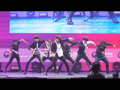 180629 BangEarn cover BTS - DNA + FAKE LOVE @ Changwon K-POP World Festival 2018 (Thailand)