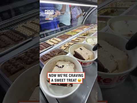 Anyone want a slice of ice cream?🍦😲                        🎥: Instagram /  nutellabar.eg