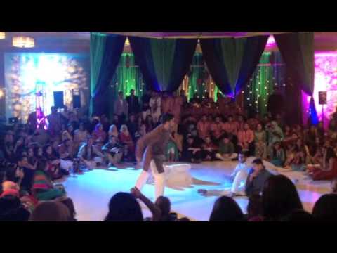 Best Mehndi Dance Ever!