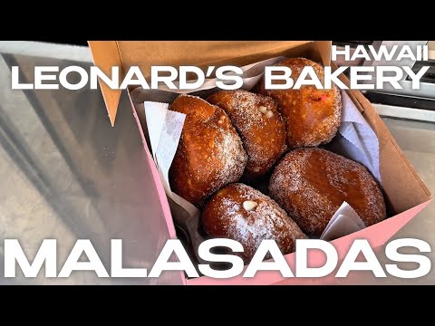 Malasadas at Leonard's Bakery - Oahu Hawaii