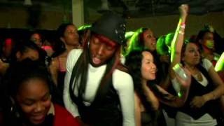 J.Blue feat. Cali Swag District - Teach Me How to Dougie