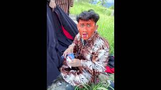 Download lagu 🤣🦖 DINO GWSM DIKIRA KESURUPAN, Gak Taunya Lagi Asik Nonton TikT*k! mp3