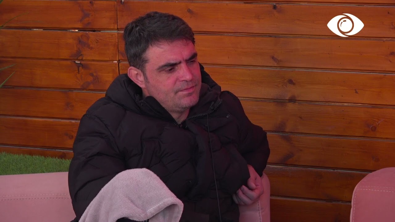 Me ironi dhe imitime ndaj Ronaldos, Herioni ankohet për radhën e punëve