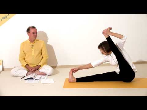 Pfeil und Bogen Yoga Asana mit Hand an der Ferse - Yoga Asana Lexikon