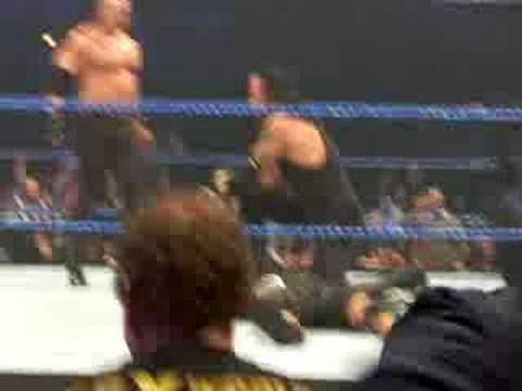 Kane & The Undertaker Vs MVP & Mark Henry