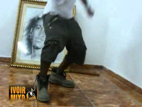 ivoirmixdj.com - L ARRANGEUR yôrôbô AU STUDIO_3.mp4