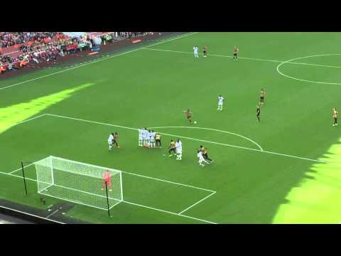 Amazing Santi Cazorla goal vs Lyon Emirates cup