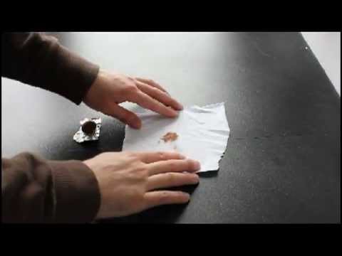 How to remove chocolate stains from clothes