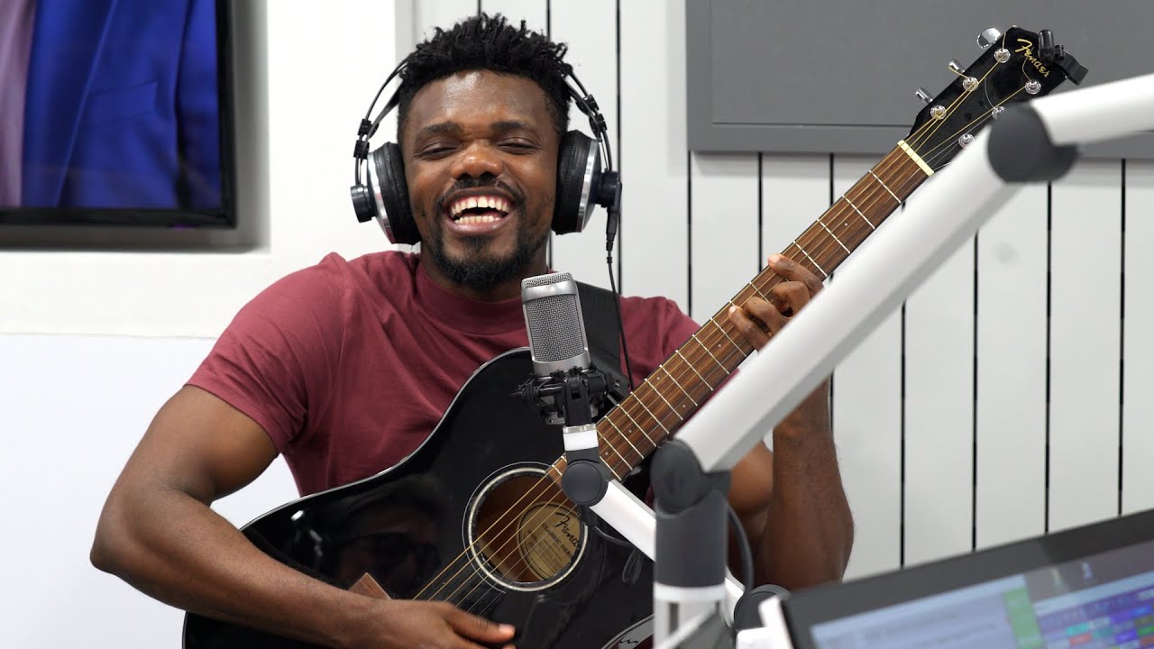 Rádio Comercial | Gilmário Vemba responde à letra "Mulheres" de Martinho da Vila