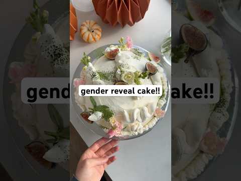 GENDER REVEAL CAKE