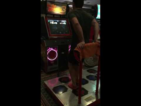 v4extreme vs Cory - Showdown - ITG Upper - DDR Storm 2016