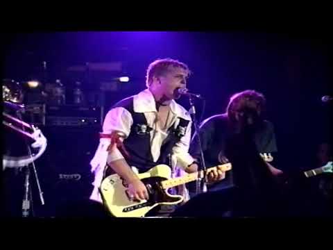 Less Than Jake: Johnny Quest Thinks We're Sellouts (LIVE) September 14, 1997 at El Dorado Saloon