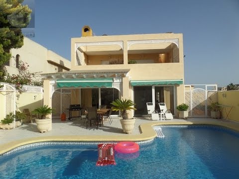 REF: SA1033. 4 bed 3 bath villa for sale in Garrucha, Almeria, Spain