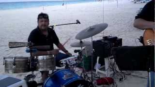 Video thumbnail for ibanez sr1405e by Markos Bass